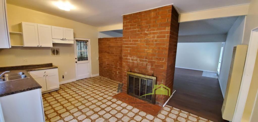 941 Cuyamaca Ave - Photo 2 of 12