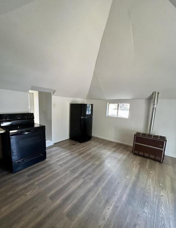 119 Green St - Photo 3 of 23