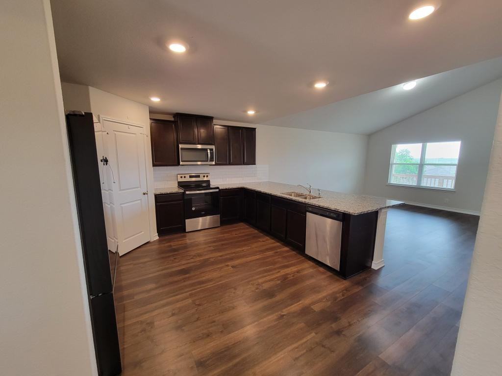 1737 Rocky Rise - Photo 2 of 16