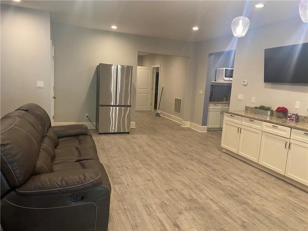 3816 Chamblee Dunwoody Rd - Photo 6 of 22