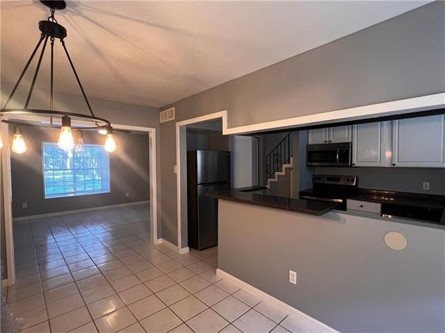 5704 Count Ln - Photo 7 of 10