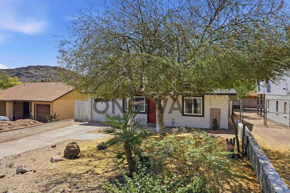 1329 E Cholla St - Photo 3 of 10