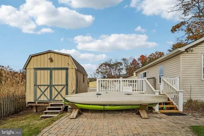 7707 Leigh Rd - Photo 7 of 19