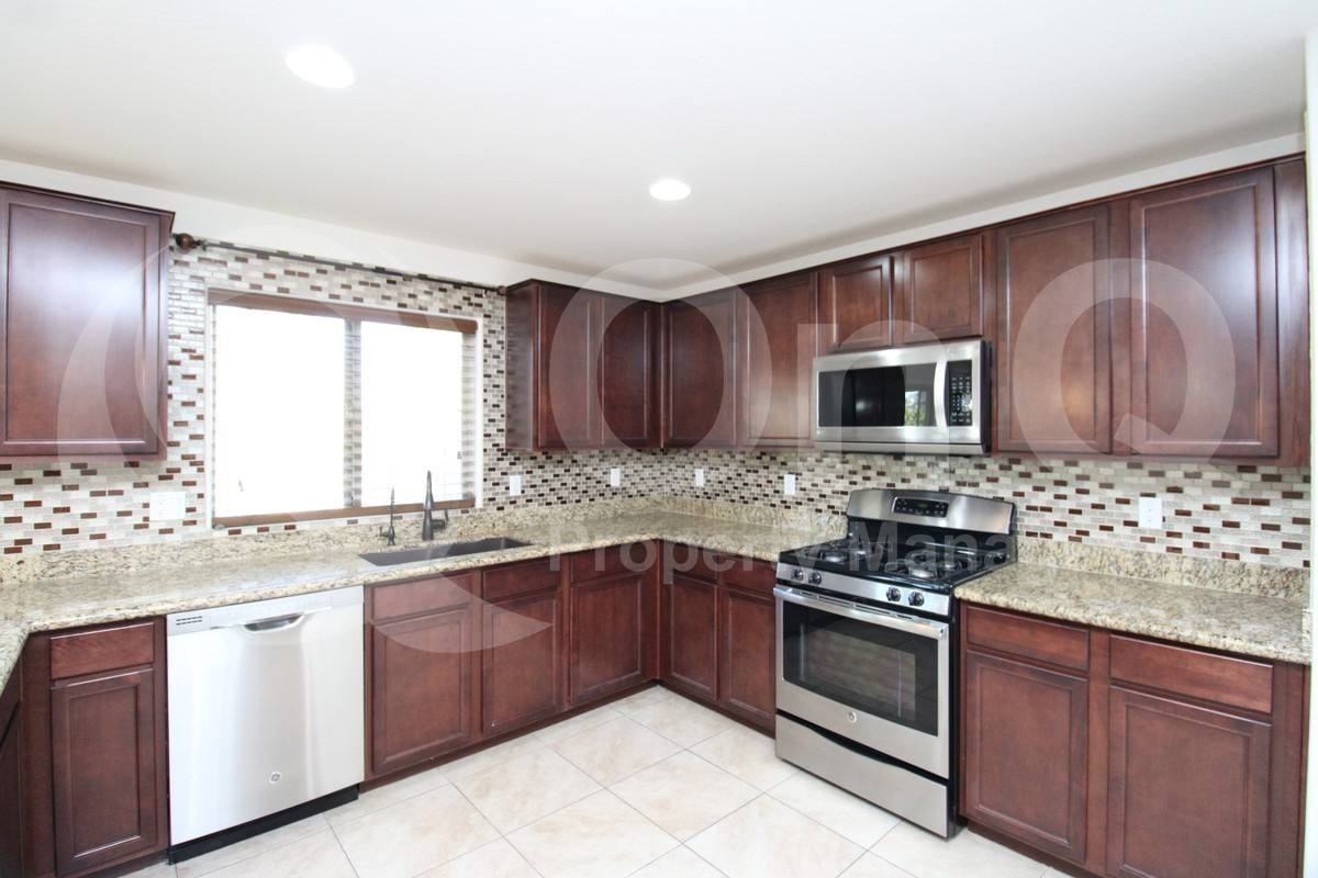 2142 E Campo Bello Dr - Photo 3 of 10
