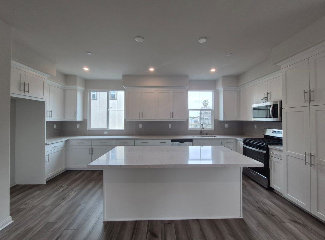 2137 Cumberland - Photo 6 of 14