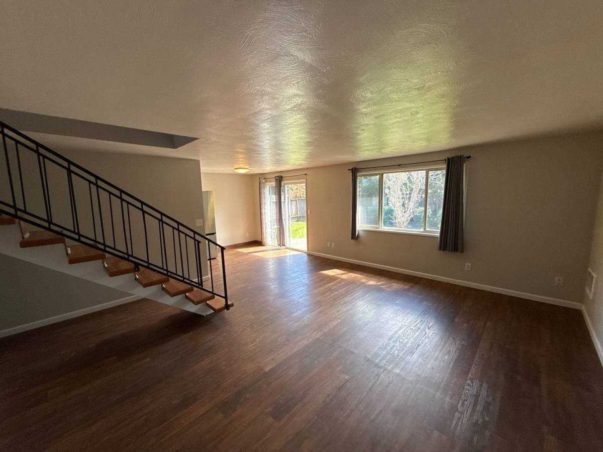 4776 Buffalo Dr Se - Photo 2 of 10