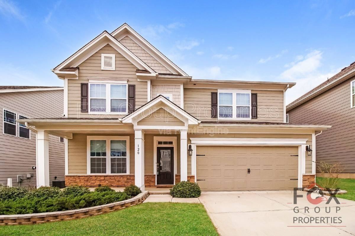 120 Hornbeam Ln