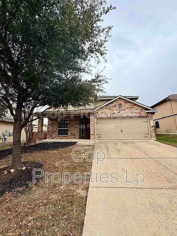 741 Clearbrook Ave - Photo 2 of 10