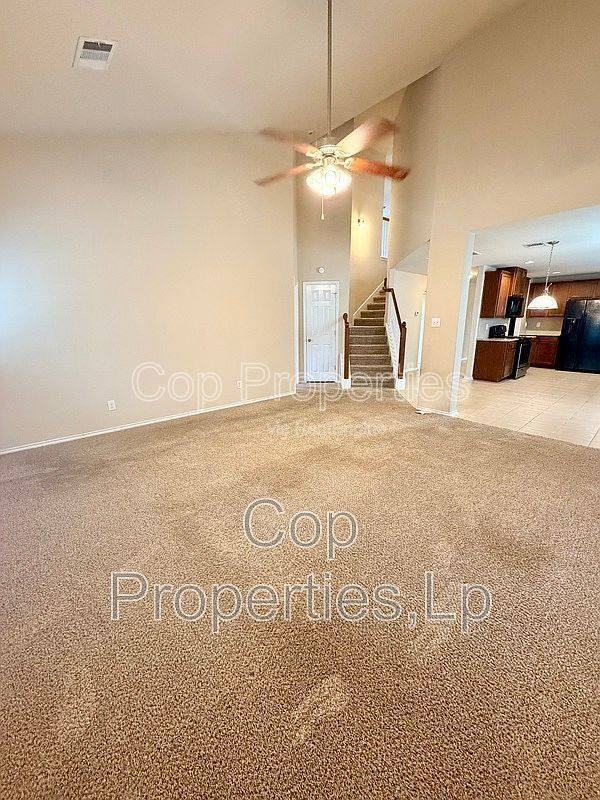 741 Clearbrook Ave - Photo 6 of 10
