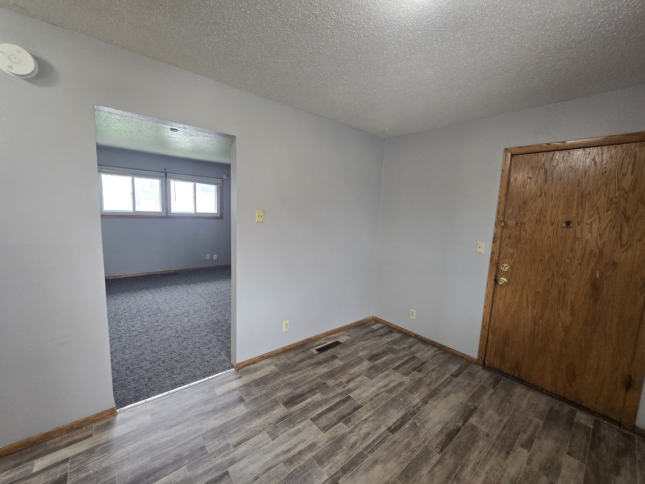 811 W 3rd St #8 - Photo 5 of 15