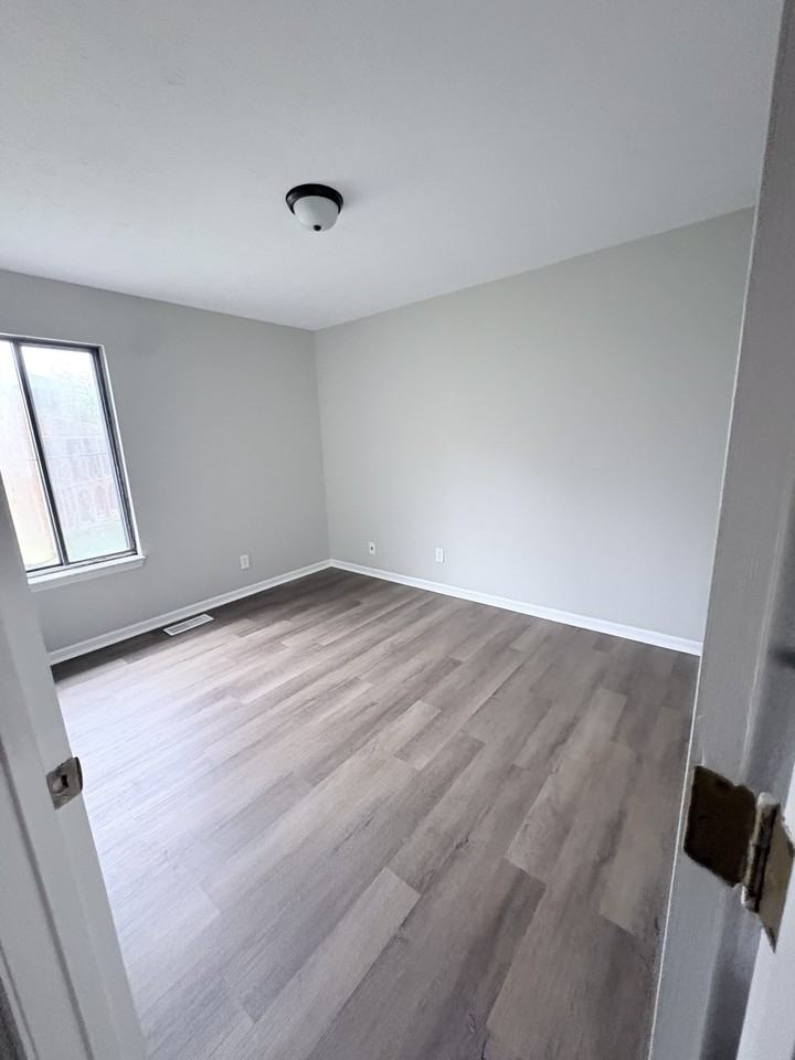 427 Harrodswood Rd #3 - Photo 7 of 9