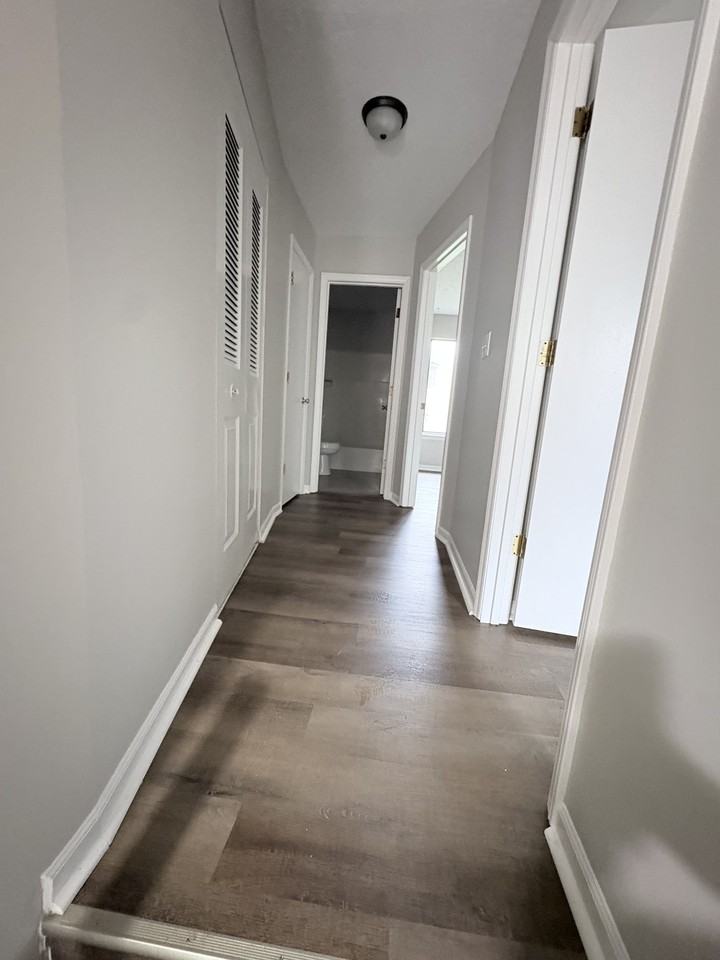 427 Harrodswood Rd #3 - Photo 5 of 9