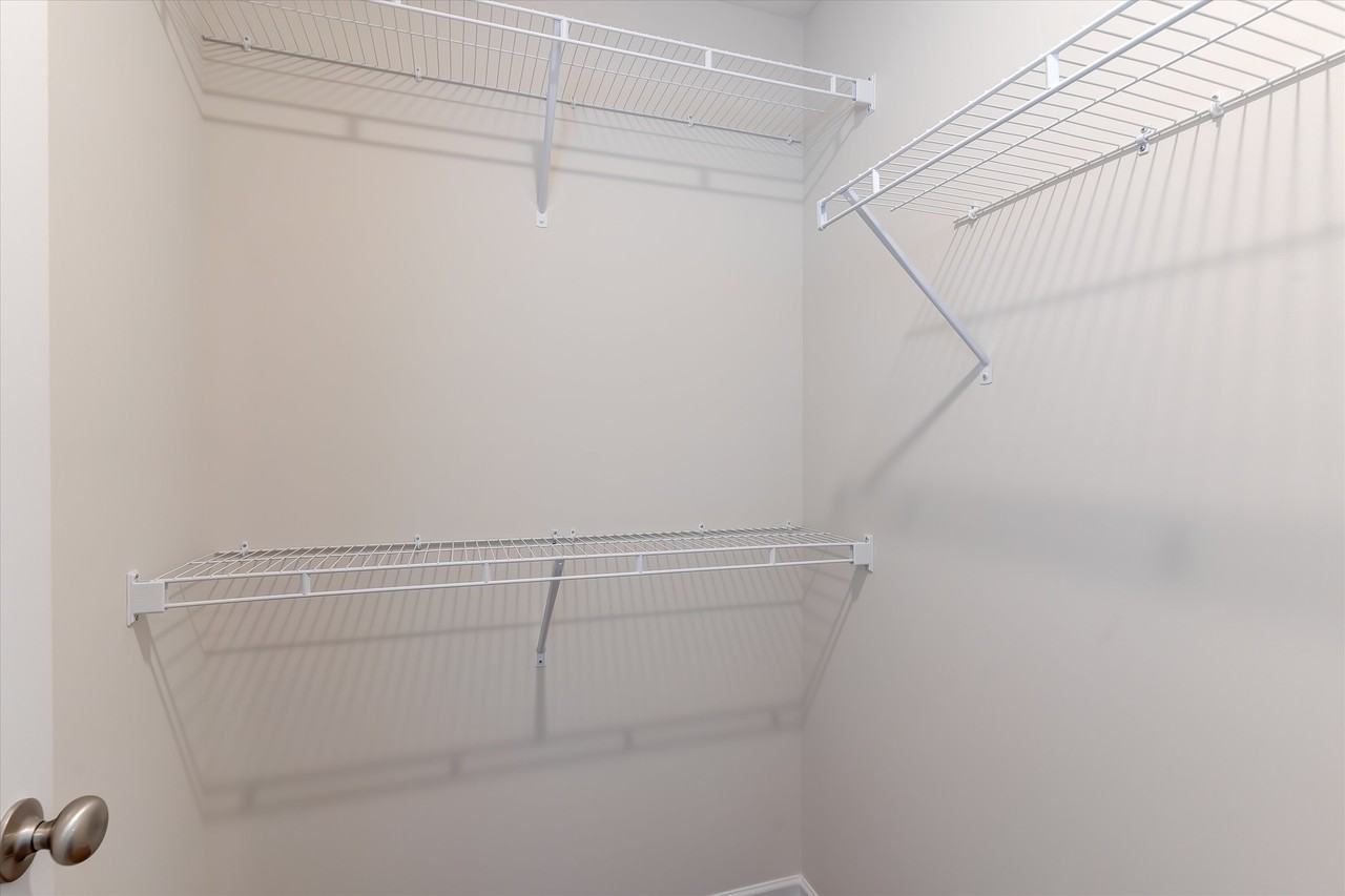 428 E Norton Rd - Photo 4 of 26