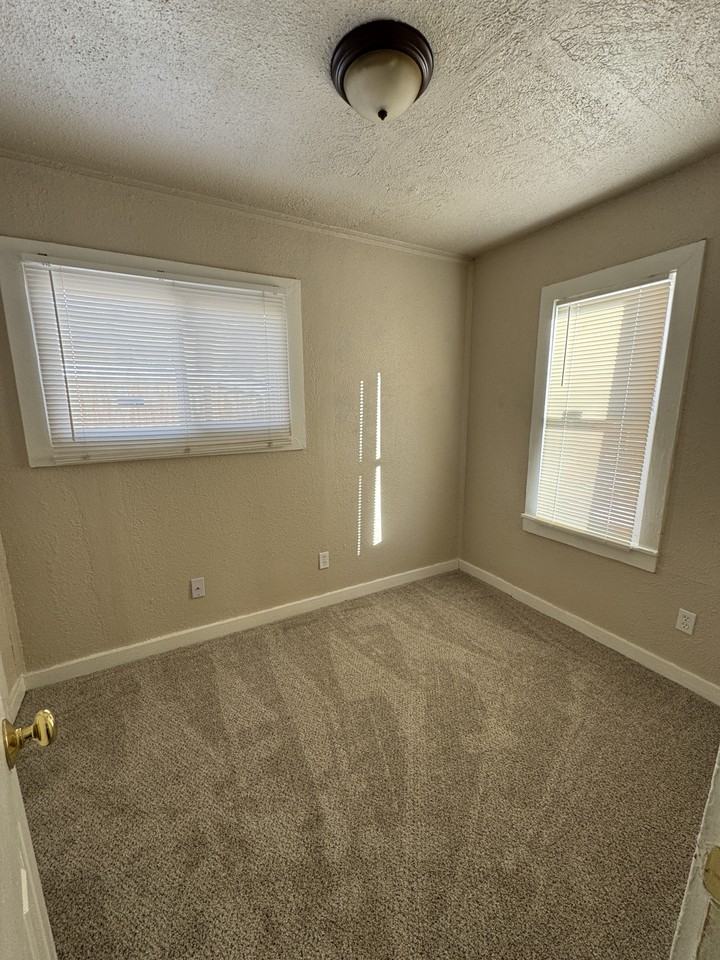 2534 E Street Vrain St #1 - Photo 5 of 11