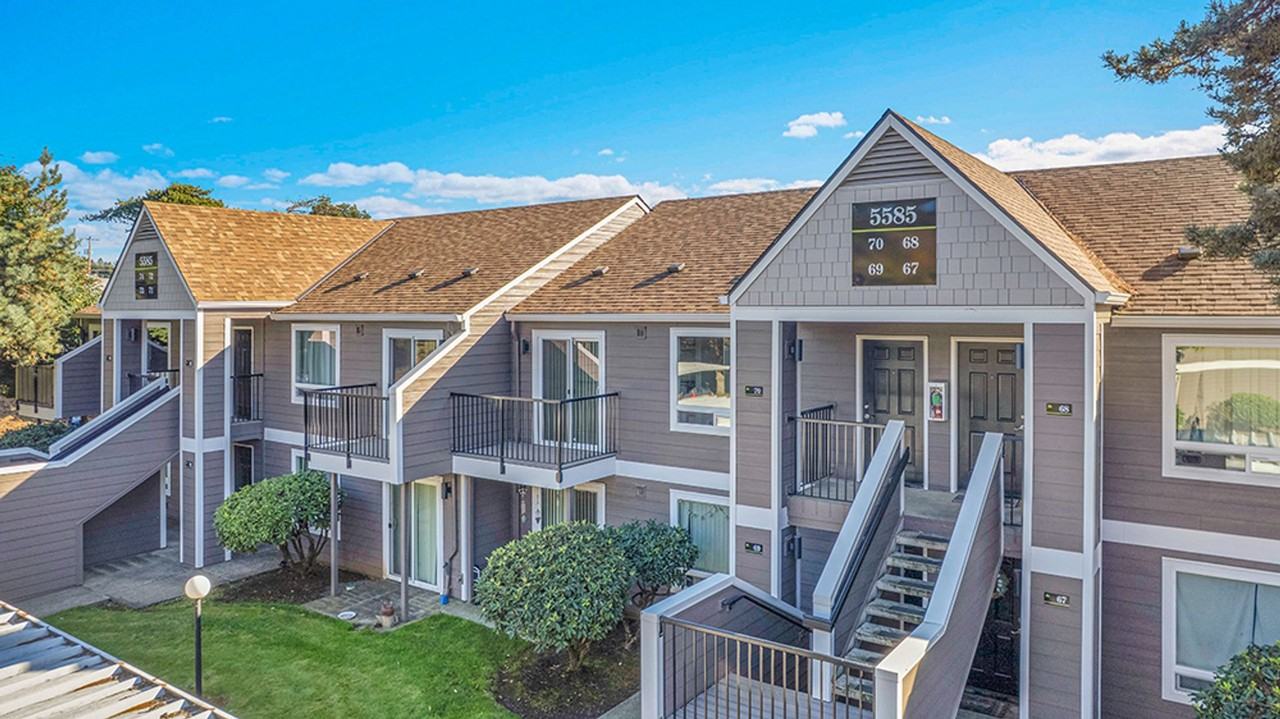 #442 WOODSIDE ESTATES APARTMENTS - Photo 5 of 7