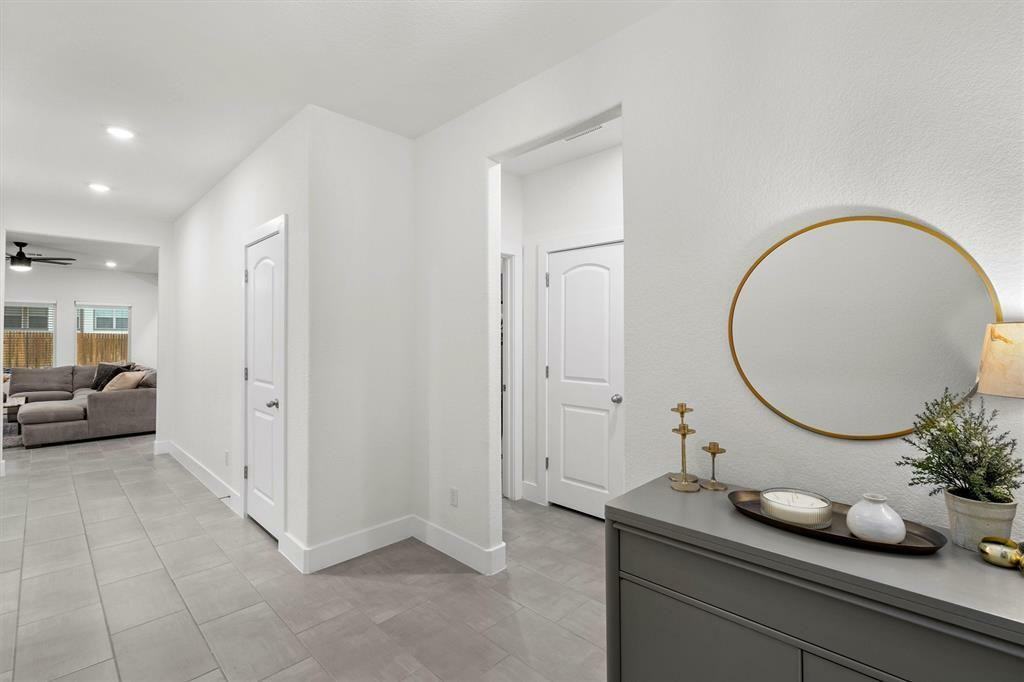 19328 Colgin Dr - Photo 2 of 31