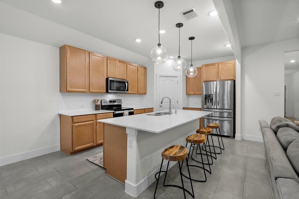 19328 Colgin Dr - Photo 6 of 31