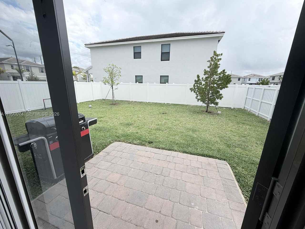 1686 Southeast 6th Street - Photo 3 of 3