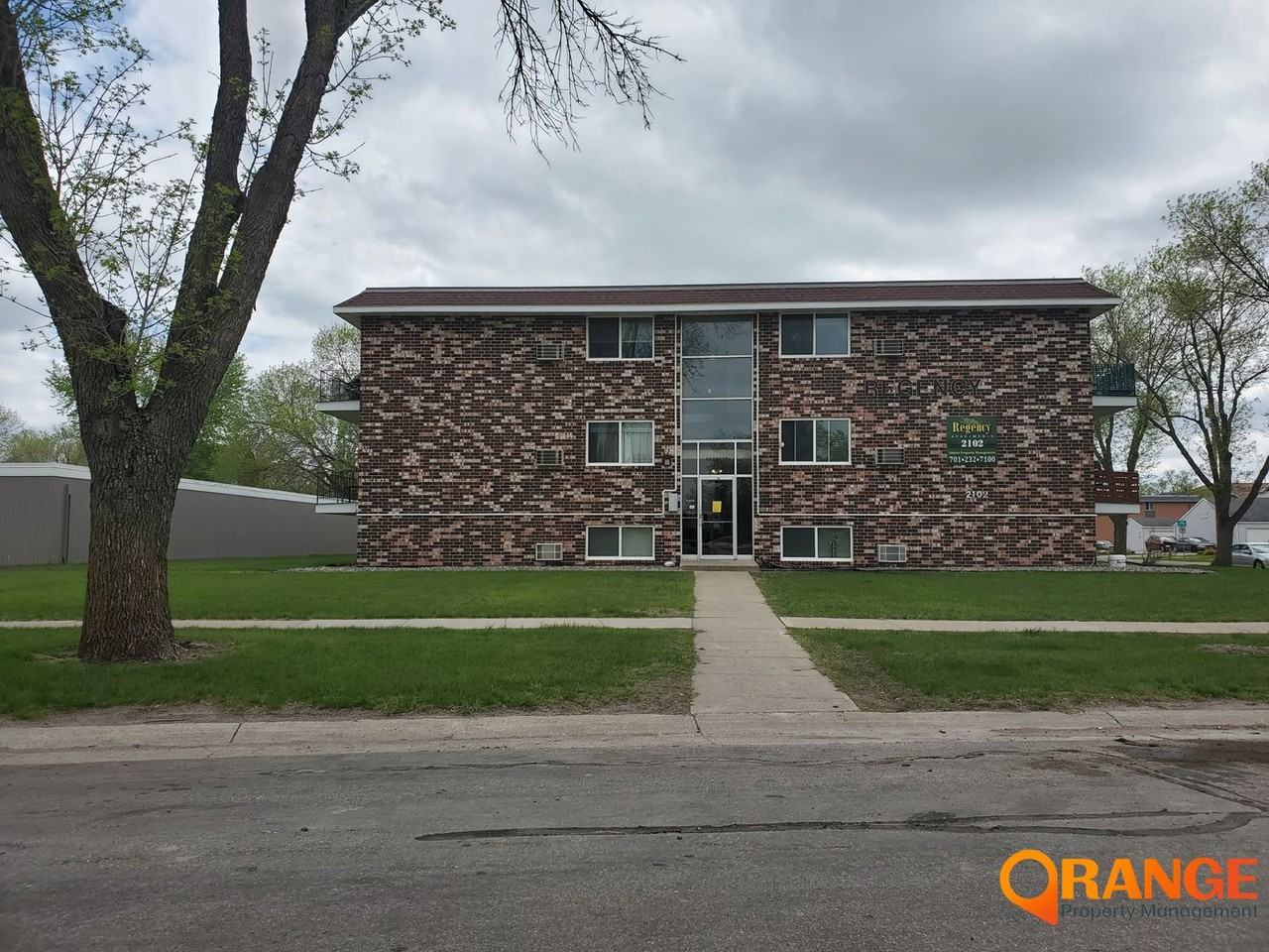 Regency Apartments - Photo 3 of 25