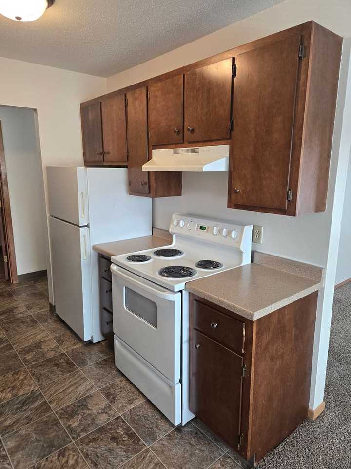 Regency Apartments - Photo 5 of 25