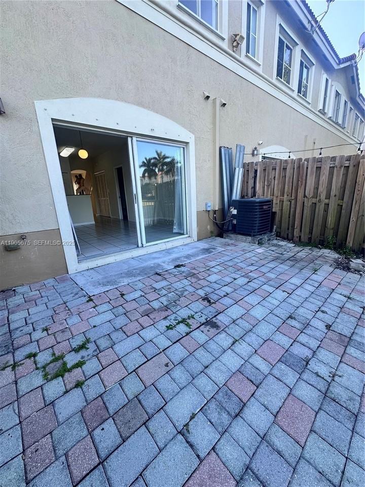 8258 Northwest 108th Place #8 - Photo 7 of 9