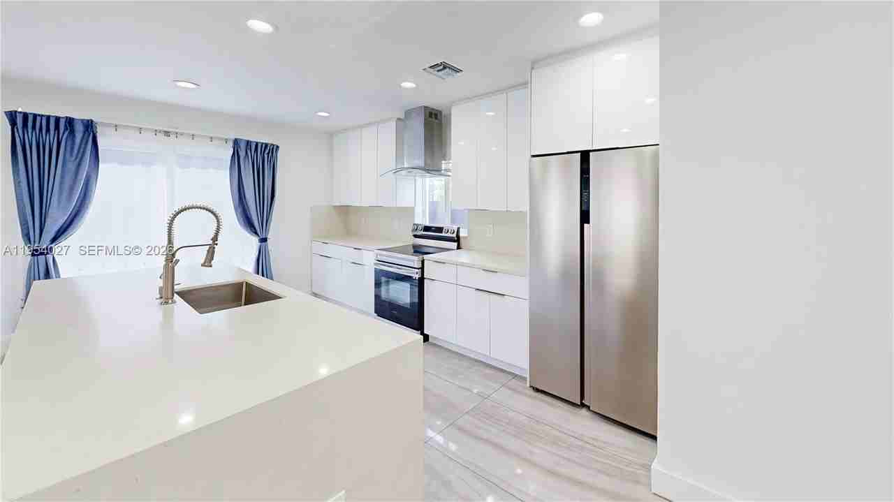 1886 Northwest 68th Street - Photo 6 of 56