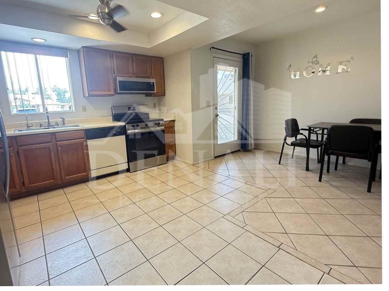 1612 Leisure World - Photo 4 of 29