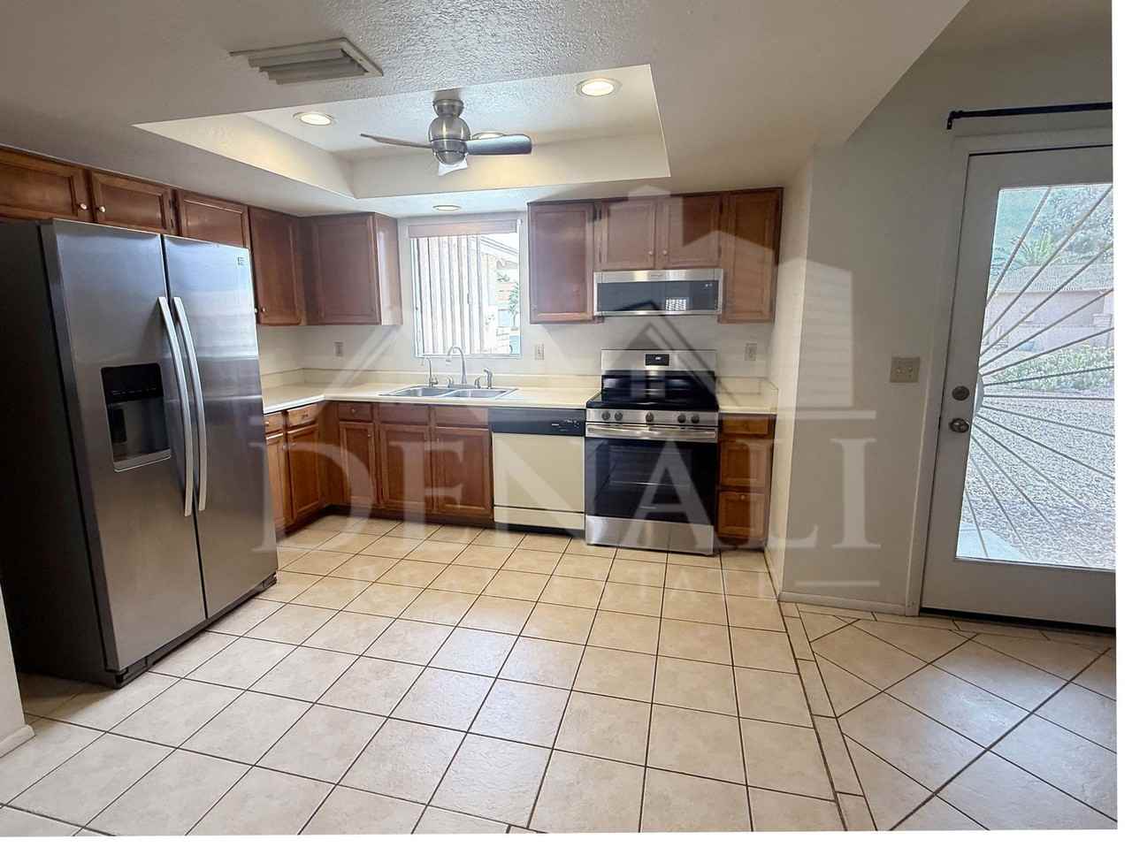 1612 Leisure World - Photo 5 of 29