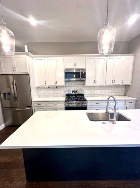 4328 Swan Ave - Photo 6 of 23