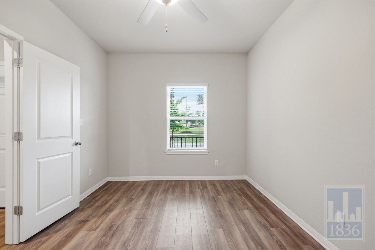 11513 Copperstone Ave - Photo 4 of 50