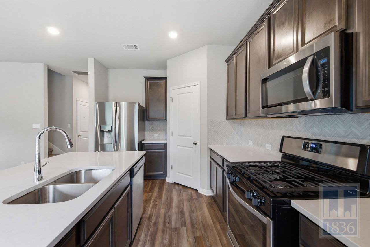 11513 Copperstone Ave - Photo 7 of 50