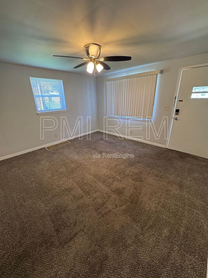 316 13th St Ne - Photo 3 of 14