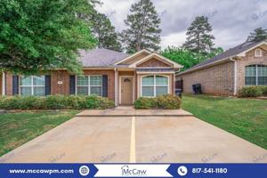 featured image of 1612 Stanley Dr #100