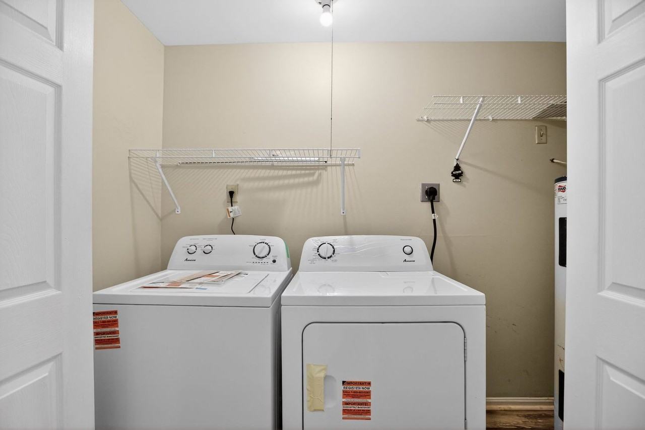 915 Crystal Rock Rd - Photo 4 of 15