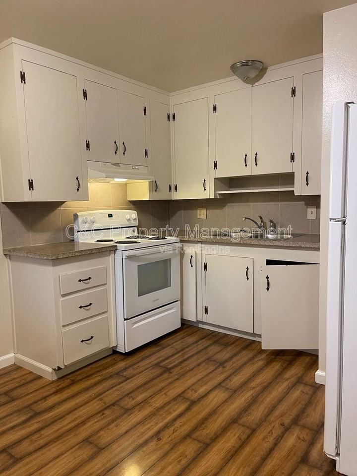 2001 David Ave #A - Photo 7 of 18