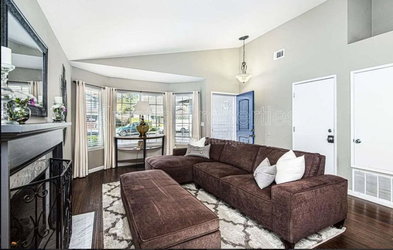 217 Foulkstone Way - Photo 3 of 27