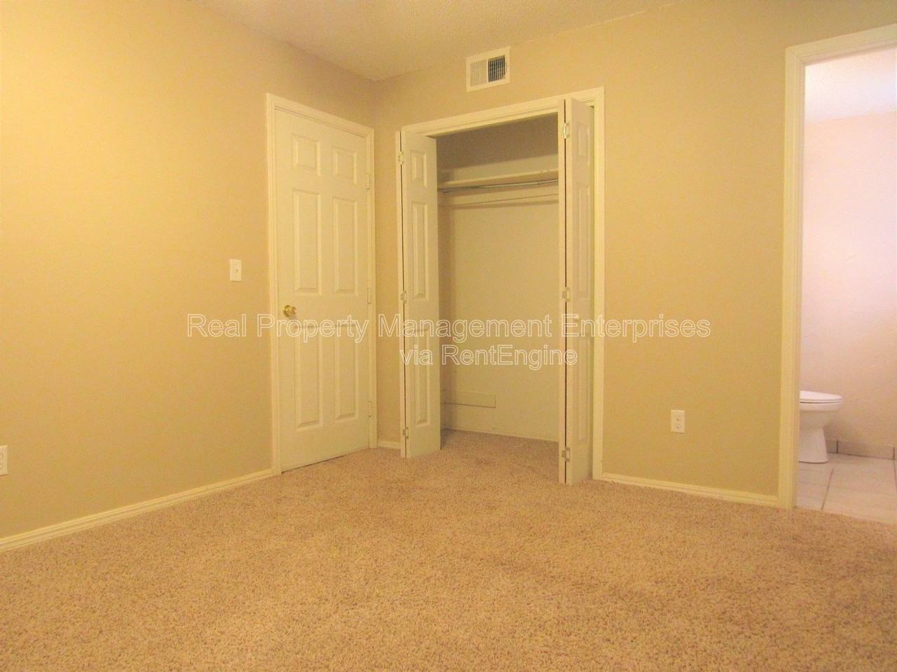 637 Redstone Ave - Photo 6 of 19