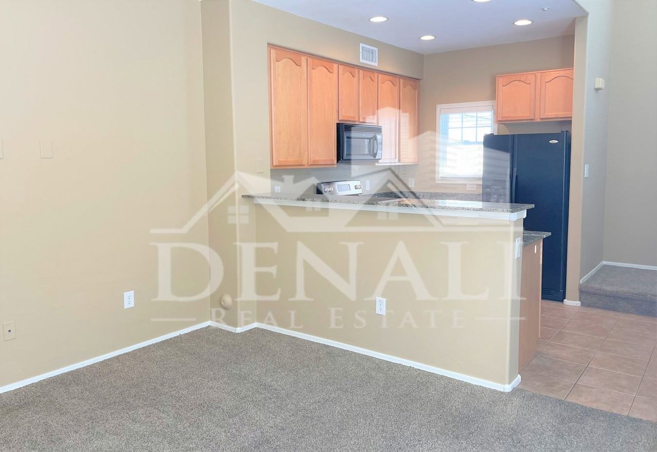 4321 E Jasper Dr - Photo 5 of 17