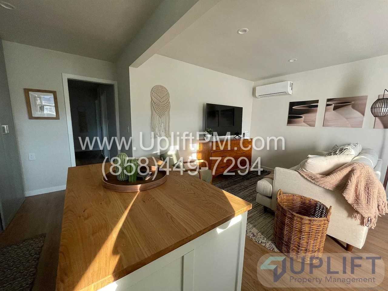 3132 30th St - Photo 2 of 22