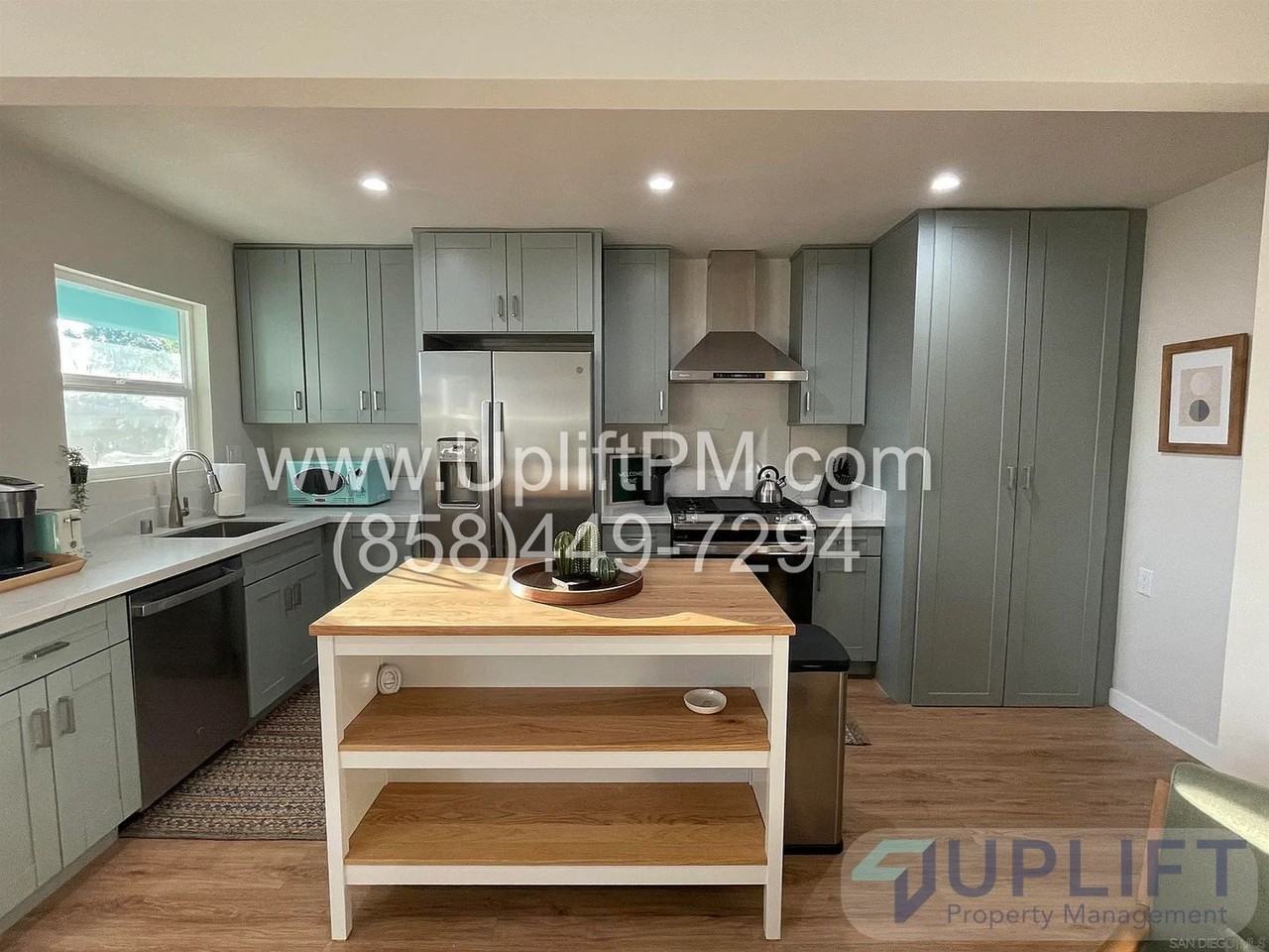 3132 30th St - Photo 3 of 22