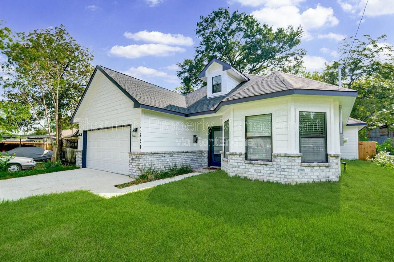 6731 New York St - Photo 2 of 23