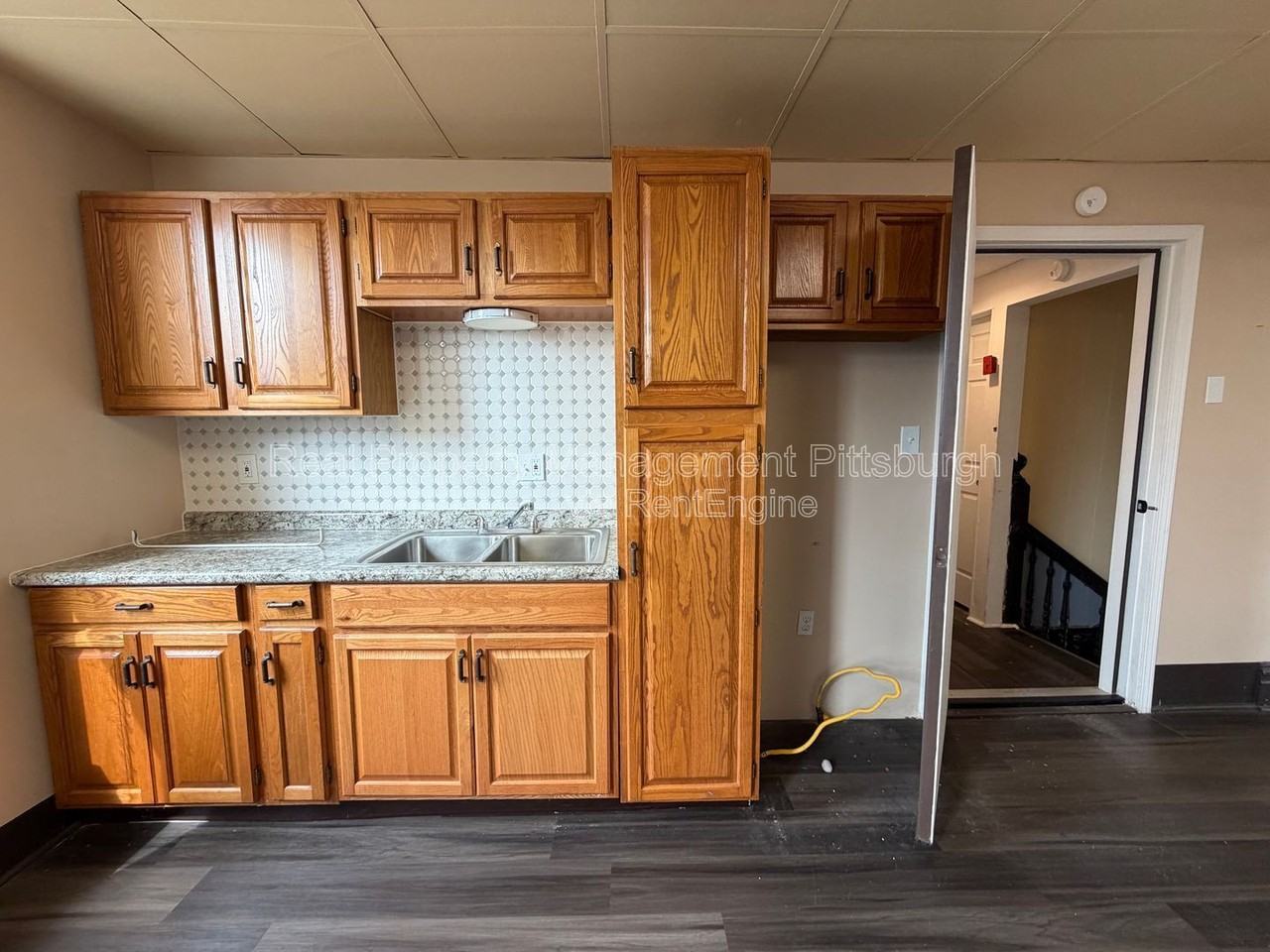 671 5th St - Photo 4 of 13