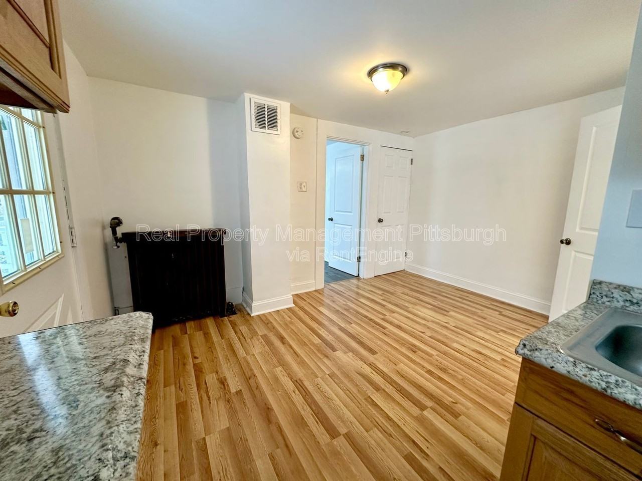 814 Greensburg Pike - Photo 7 of 20