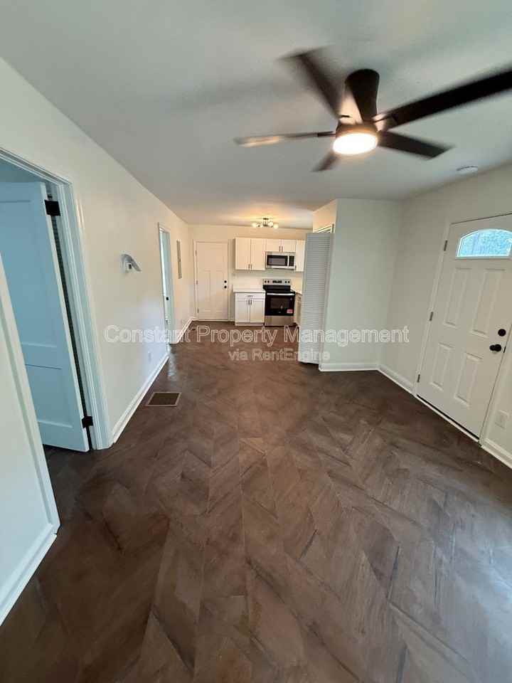 139 Woodward Ct - Photo 6 of 9