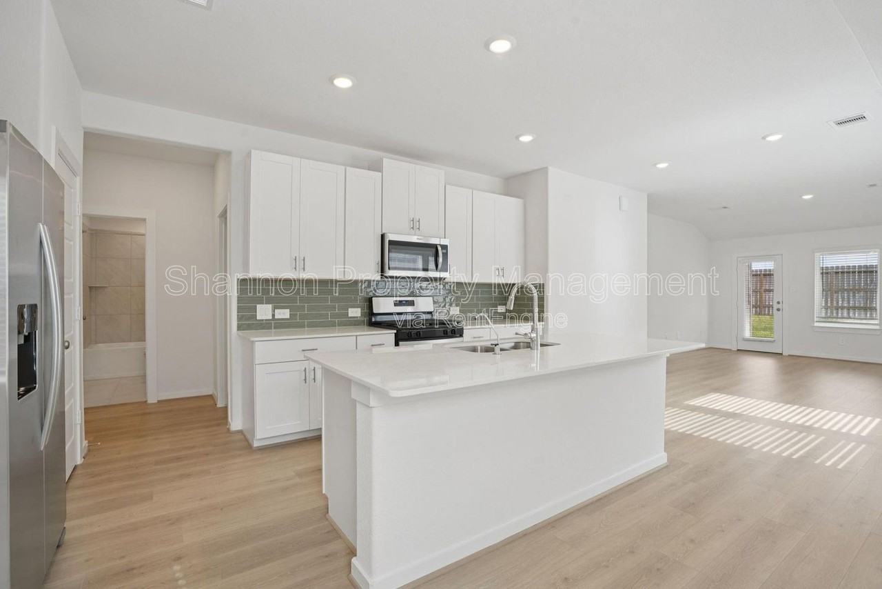 18726 Timber Glen Dr - Photo 7 of 27