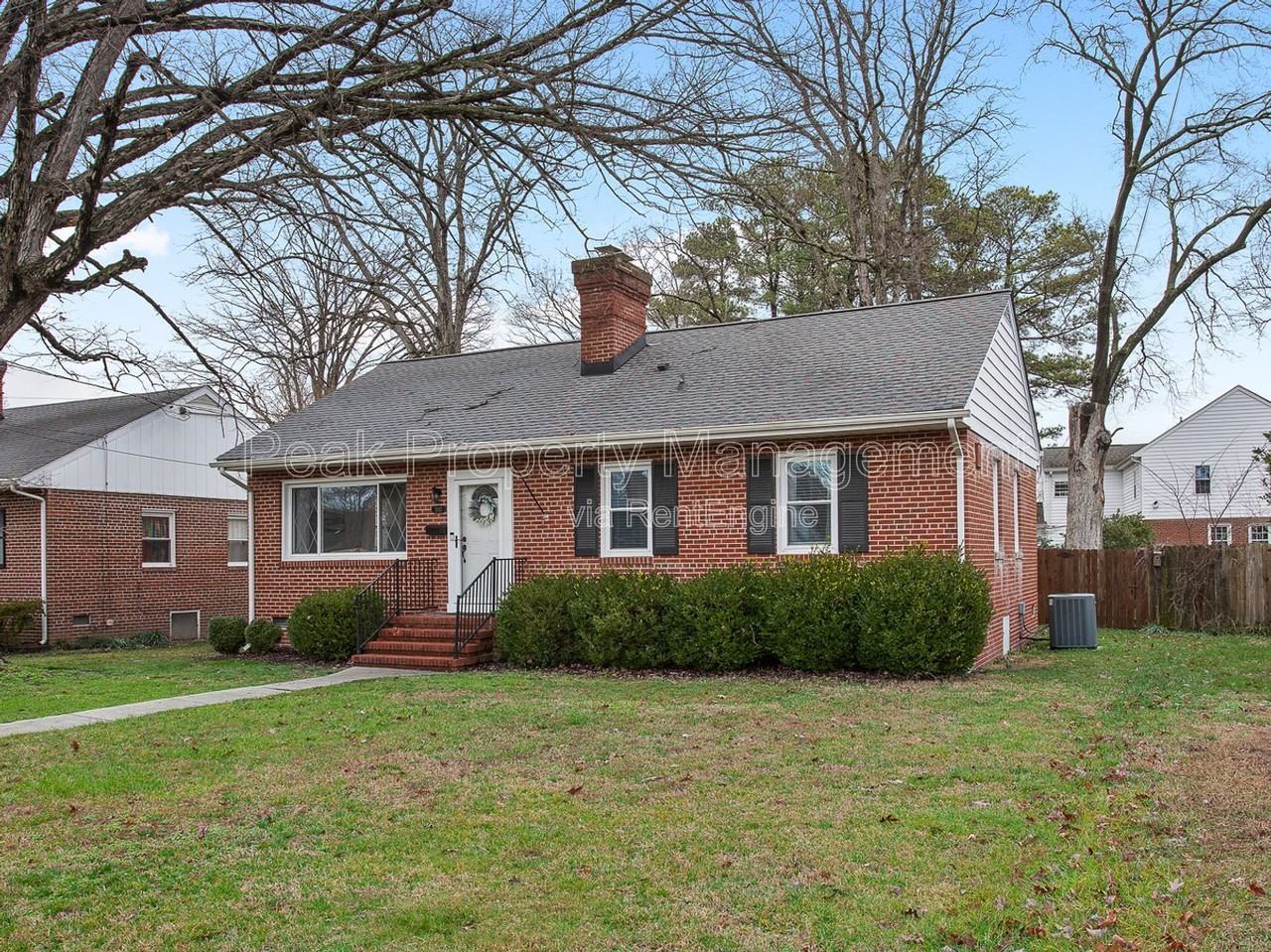 5517 Danley Ln - Photo 2 of 27