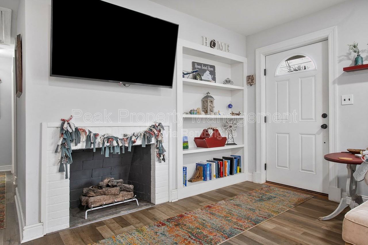 5517 Danley Ln - Photo 6 of 27