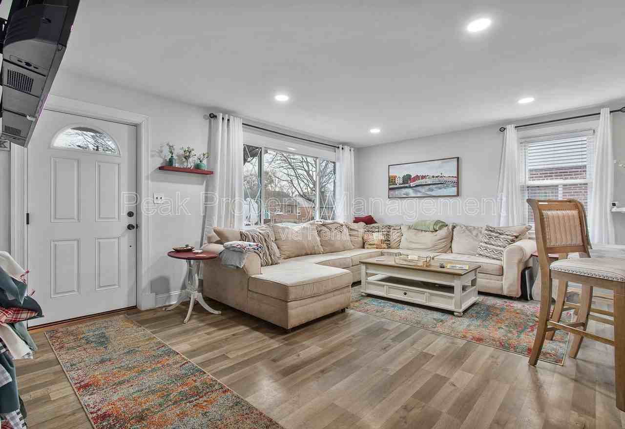 5517 Danley Ln - Photo 7 of 27