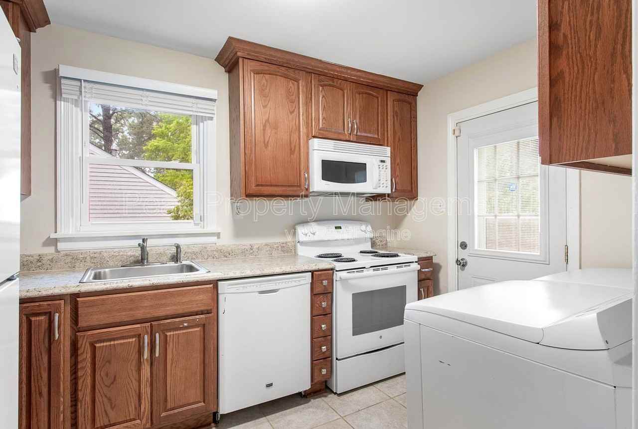 8514 Wetherly Dr - Photo 7 of 25