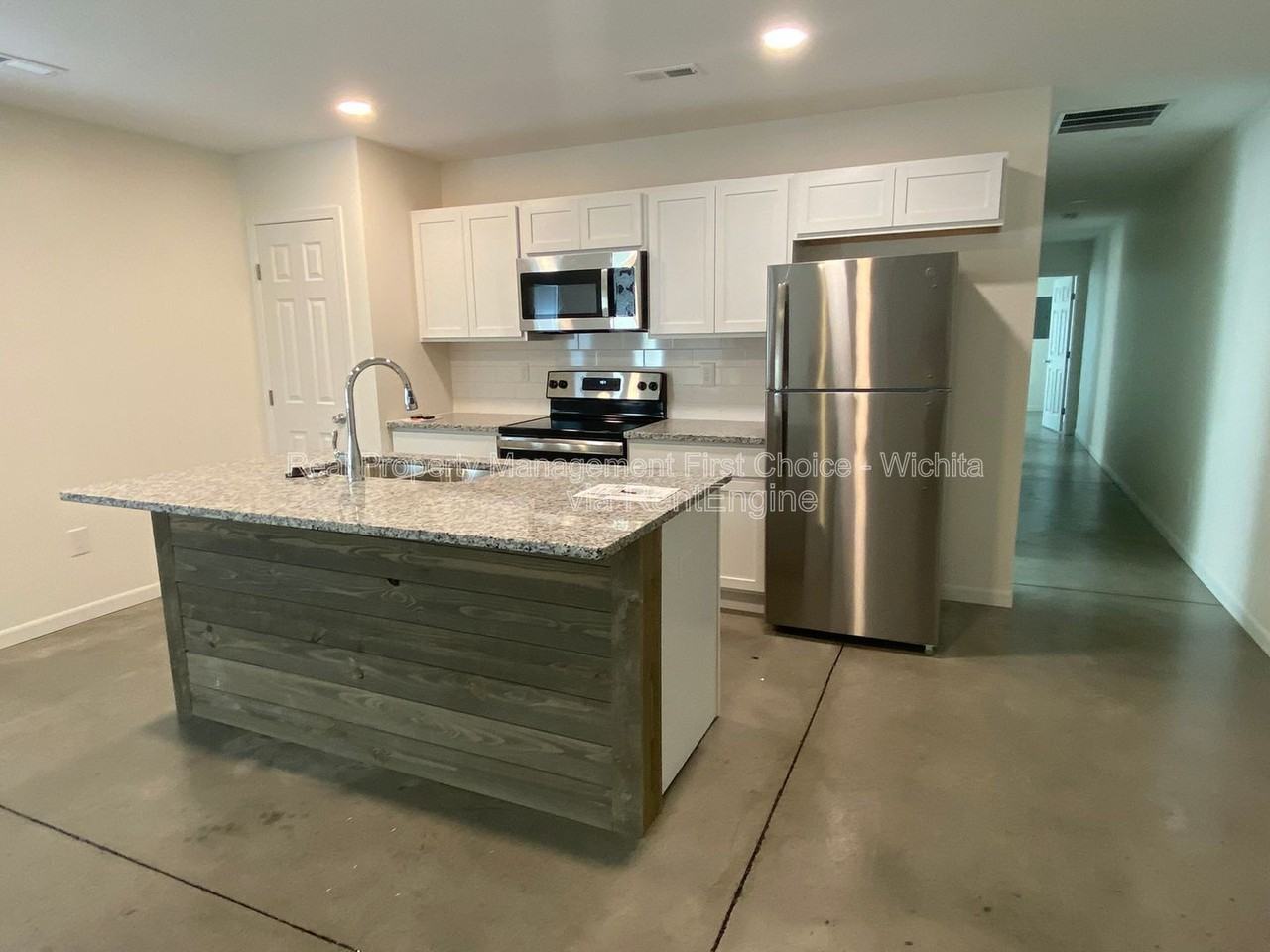 1514 N Madison Ave - Photo 2 of 14